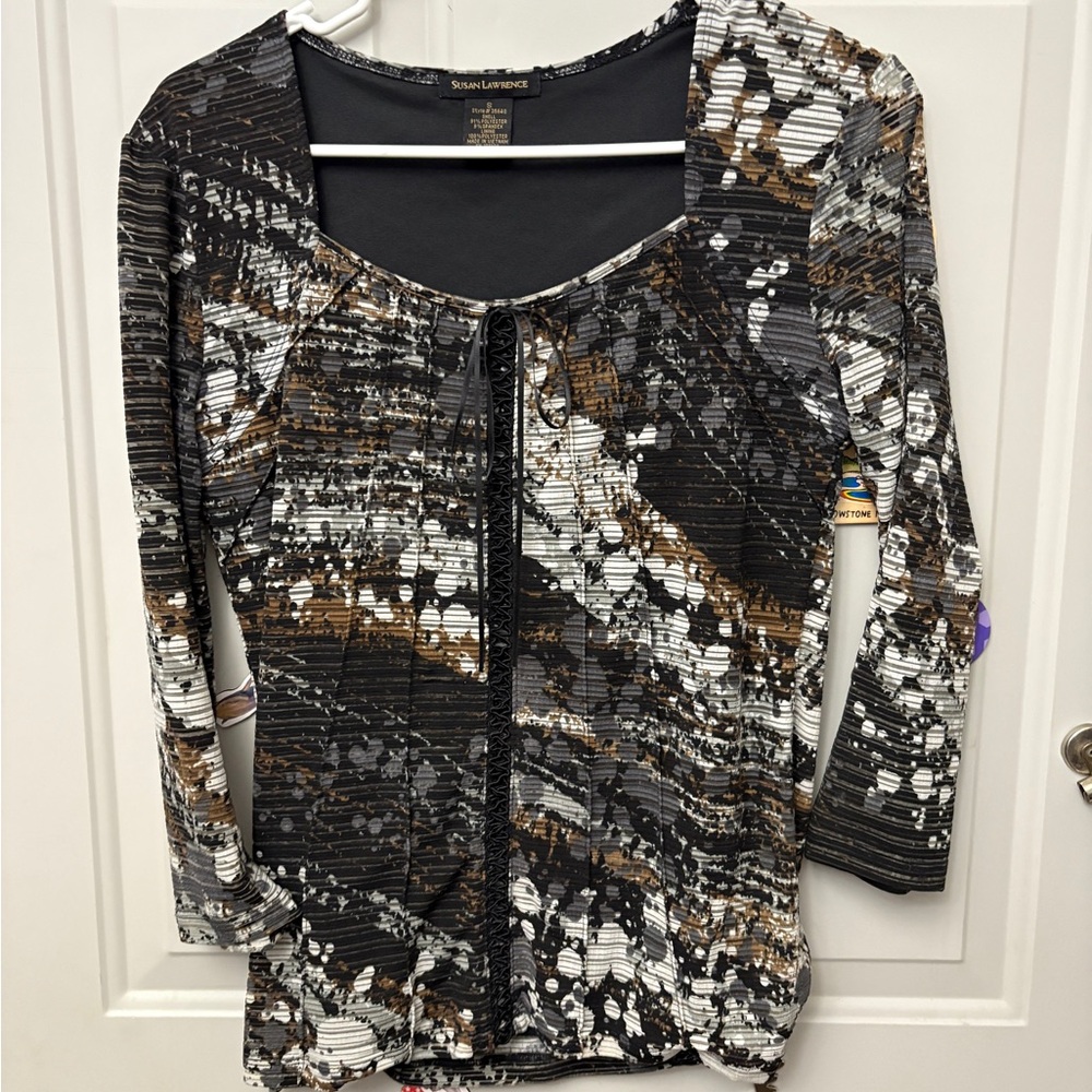 Susan Lawrence Women's Black, White, and Brown Blouse